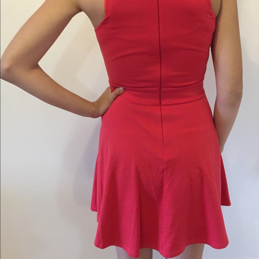 Dress - Picture 3 of 5